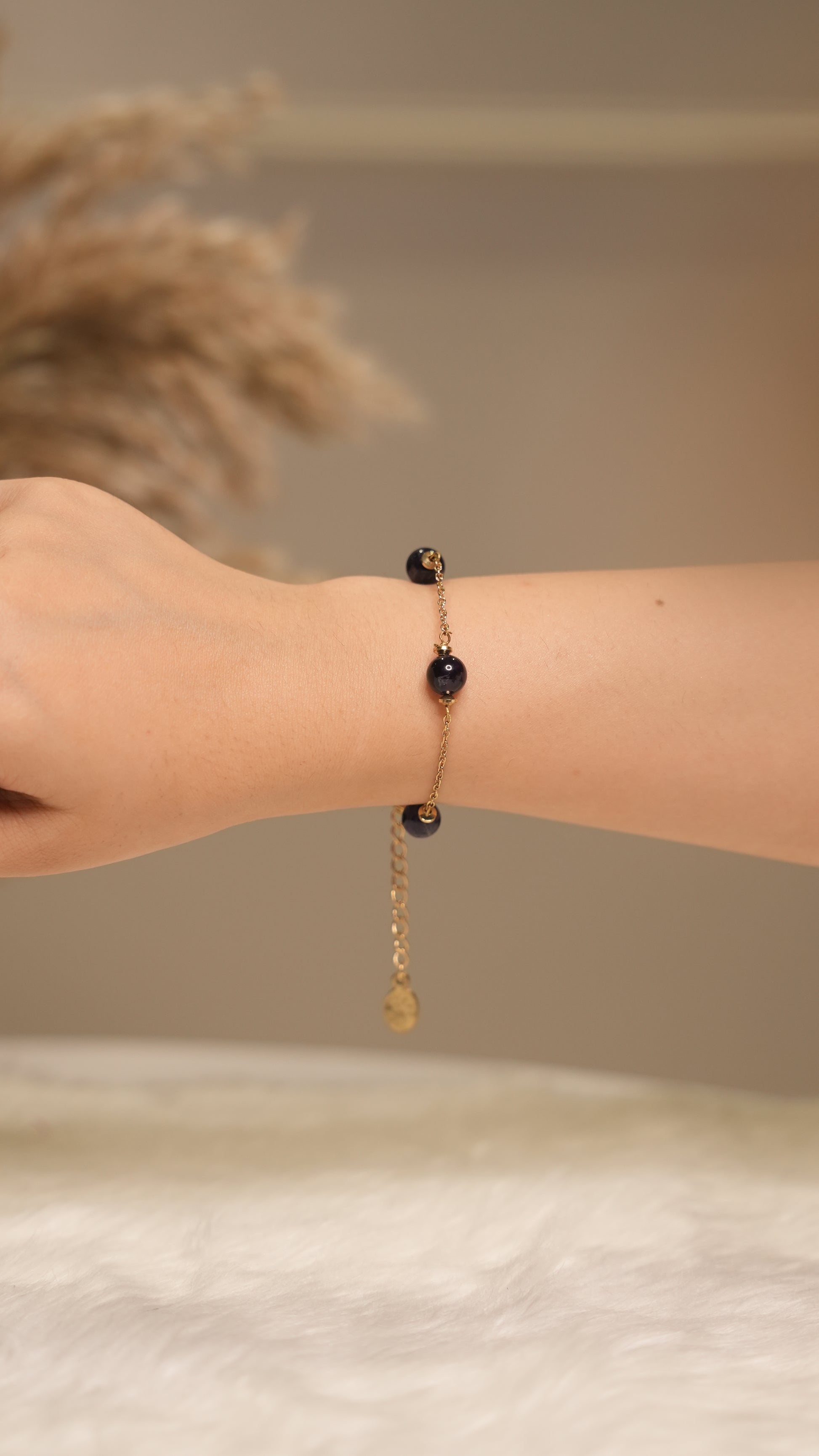 Tula Amethyst Bracelet detail view